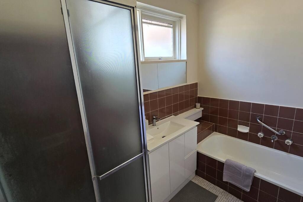 Elsternwick Easy Living - 2 Bedroom Sleeping 4 墨尔本 外观 照片