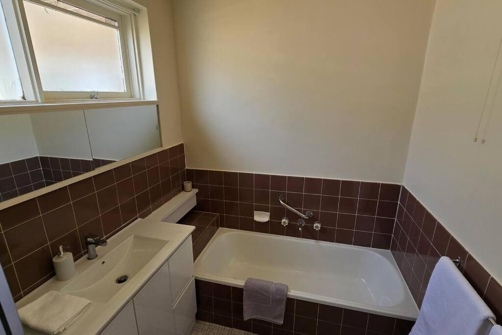 Elsternwick Easy Living - 2 Bedroom Sleeping 4 墨尔本 外观 照片